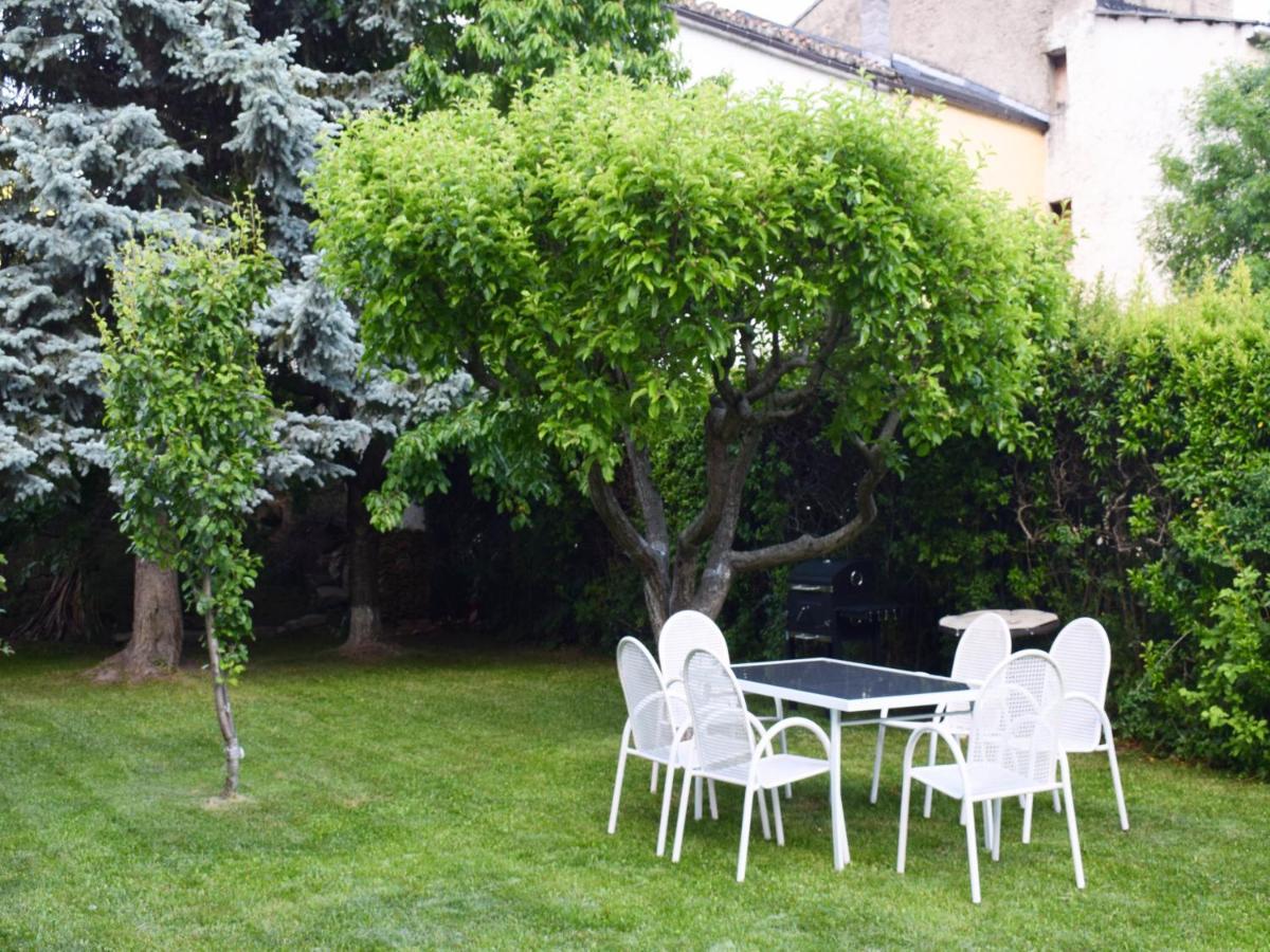 Вілла Cirjuana, Casa En El Centro Con Agradable Jardin Y Barbacoa By Pirineos 360 Б'єскас Екстер'єр фото