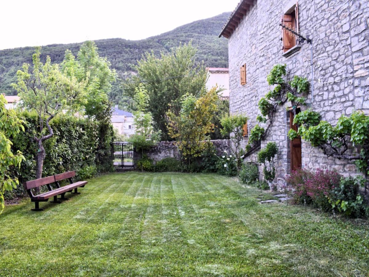 Вілла Cirjuana, Casa En El Centro Con Agradable Jardin Y Barbacoa By Pirineos 360 Б'єскас Екстер'єр фото