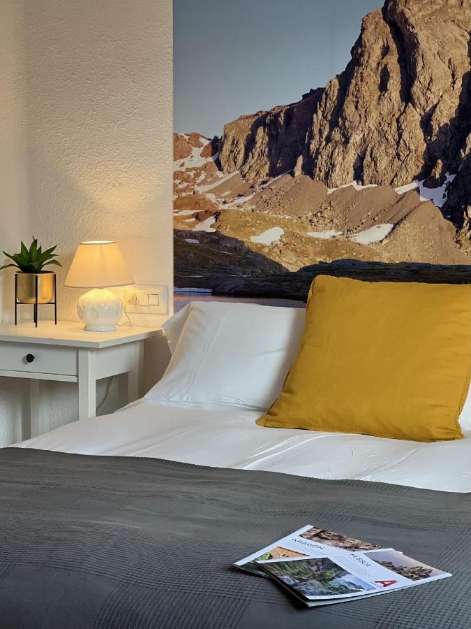 Вілла Cirjuana, Casa En El Centro Con Agradable Jardin Y Barbacoa By Pirineos 360 Б'єскас Екстер'єр фото