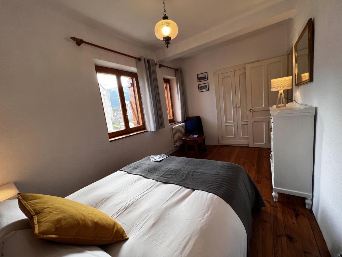 Вілла Cirjuana, Casa En El Centro Con Agradable Jardin Y Barbacoa By Pirineos 360 Б'єскас Екстер'єр фото